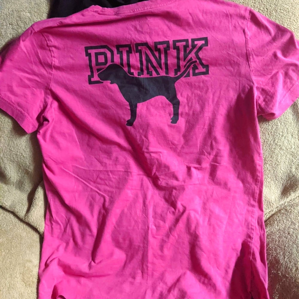 VS PINK outfit.